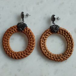 https://rosart.gr/product/rattan-earrings-2/