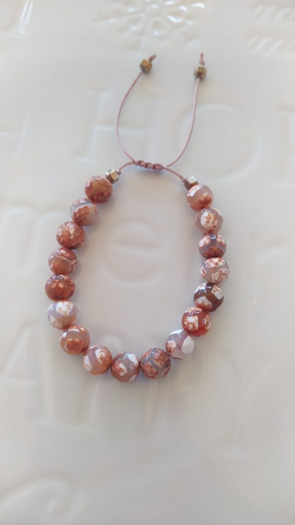 Orange-brown agate