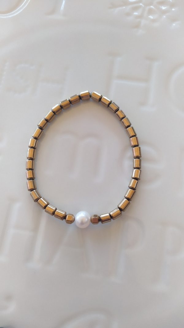 Gold hematite
