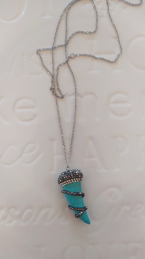 Howlite strass necklace