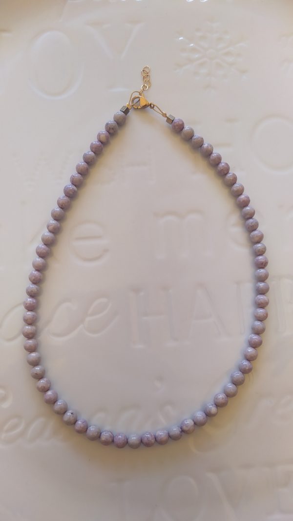 Light purple fossil necklace