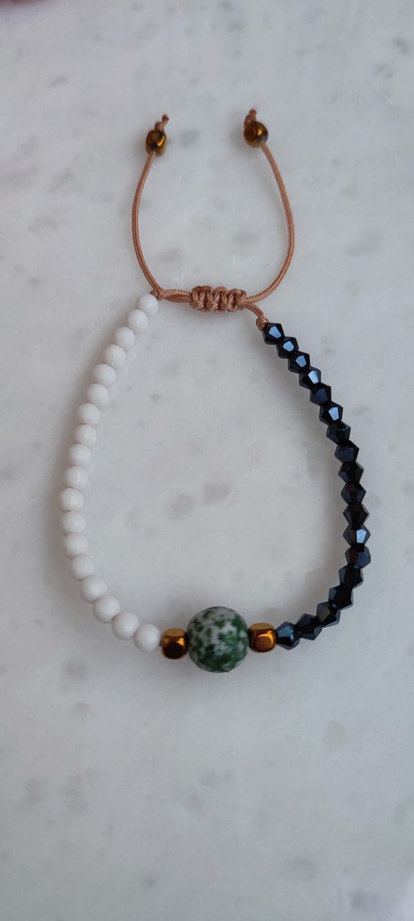 White bb nephrite