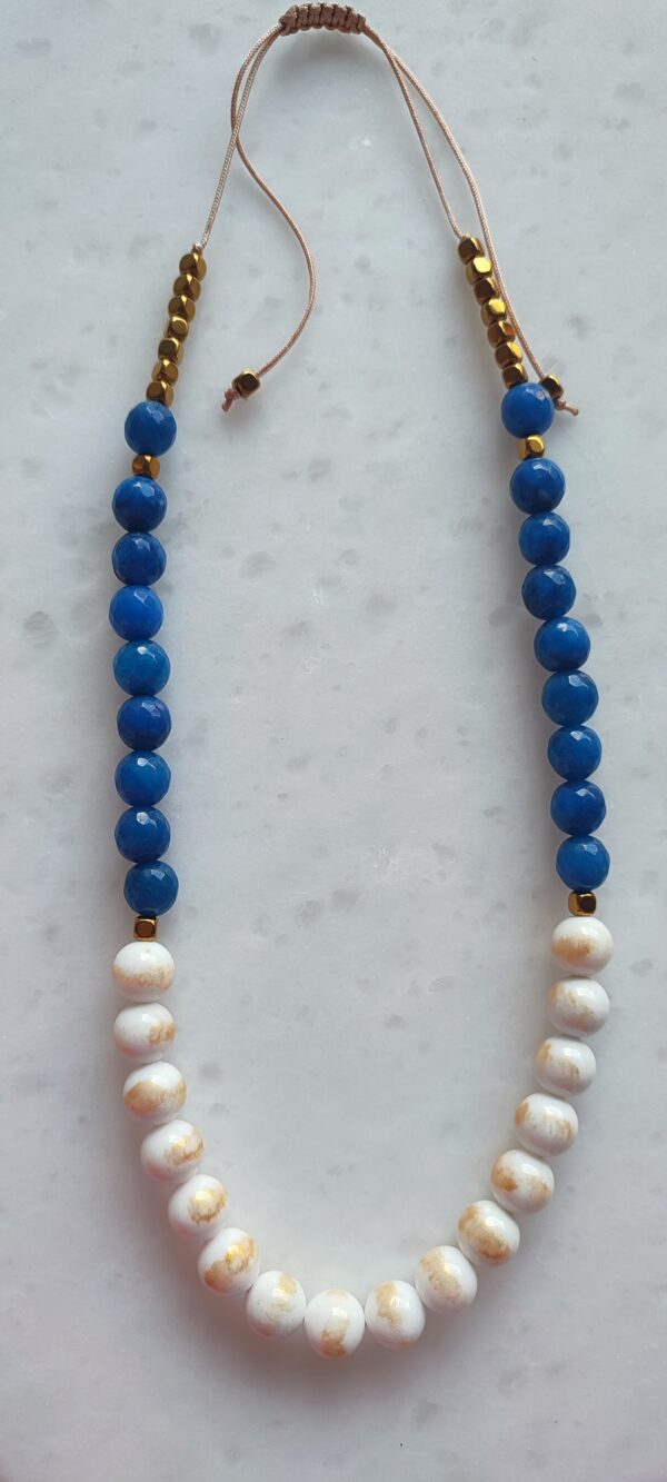 Nephrite necklace bw