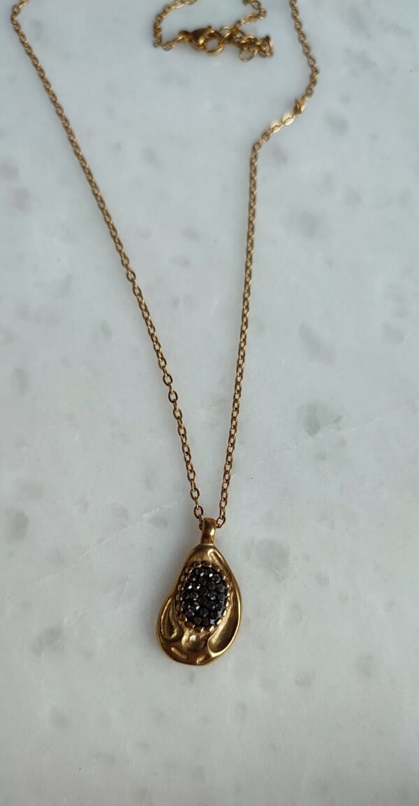Strass b necklace