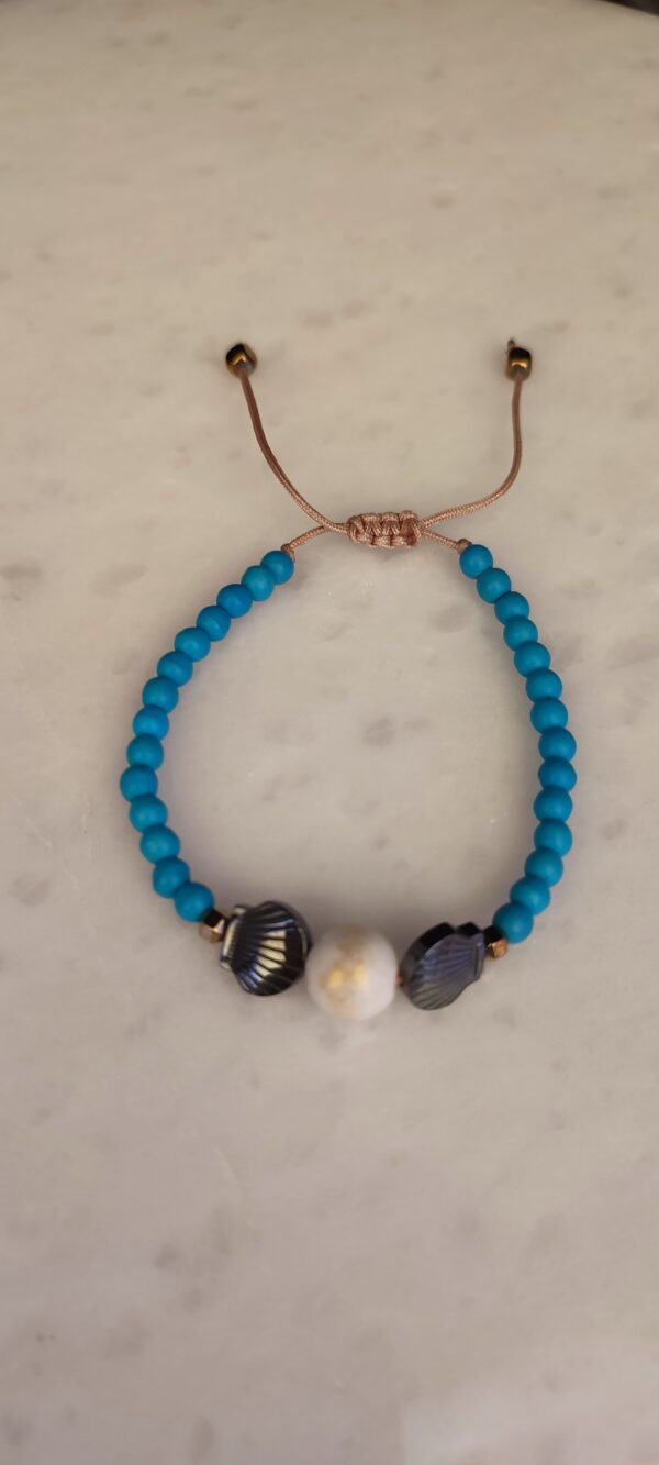 Howlite lbl